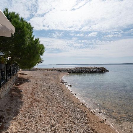 Apartments By The Sea Mandre, Pag - 4093 Kolan Εξωτερικό φωτογραφία