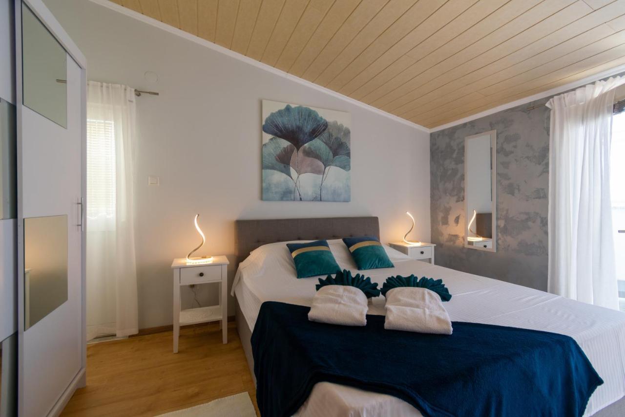 Apartments By The Sea Mandre, Pag - 4093 Kolan Εξωτερικό φωτογραφία