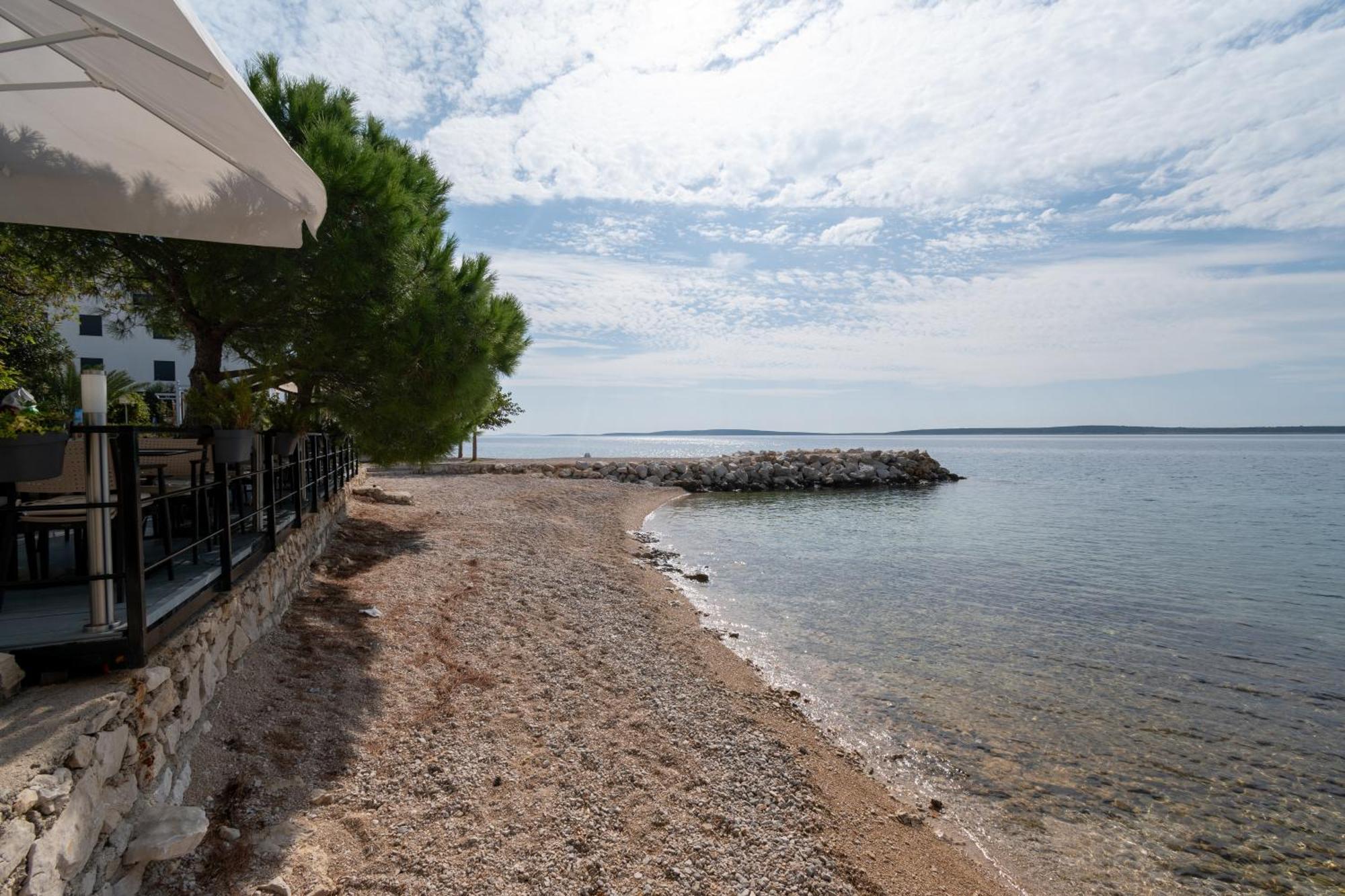 Apartments By The Sea Mandre, Pag - 4093 Kolan Εξωτερικό φωτογραφία